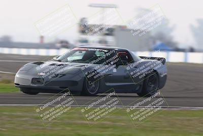 media/Jan-18-2026-CalClub SCCA (Sun) [[8bc6468723]]/Group 5 Race/Turn 1/